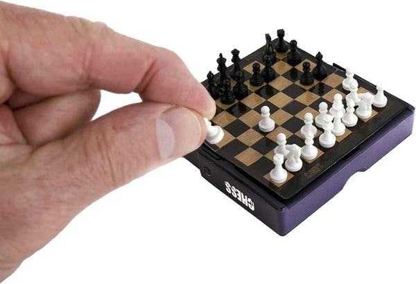 World’s Smallest Chess